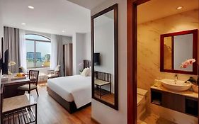 Grand Kas Premium Hotel & Sky Bar